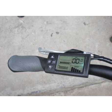 LCD indicator and regulator on the handlebar - for the bicycle
